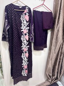 Elegant Embroidered Kurta with Pants