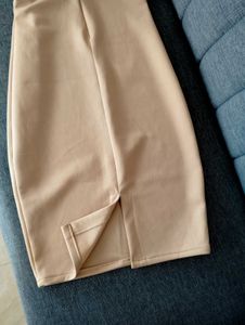 Sleek Mock Neck Sleeveless Midi Dress