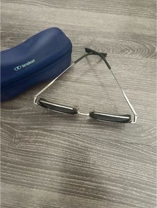 Stylish Square Sunglasses with Case