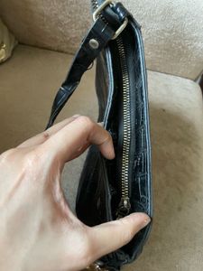 Chic Black Croc Embossed Shoulder Bag