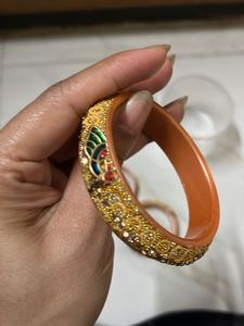 (New) Rajhashtani Gold Bangles Set