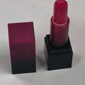 Huda Beauty Lipstick Bundle 3 pieces