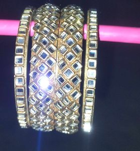 Exquisite Kundan Bangles