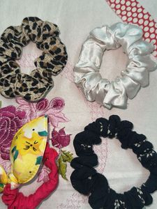 Set of 8 Hair Scrunchies
