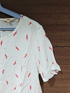 White flash t-shirt