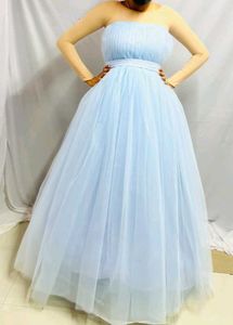Elegant Blue Tulle Gown