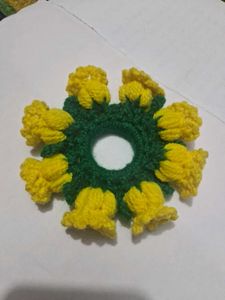 Handmade Crochet Flower Scrunchie🌸