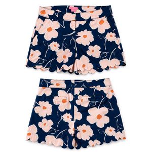 Isaac Mizrahi Floral Scallop Shorts 🌷