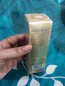 MYGLAMM Makeup Setting Spray