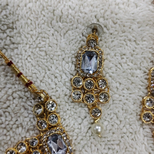 Diamond necklace set