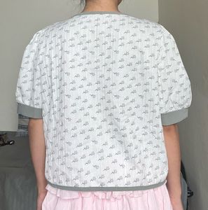 Vintage Floral Button-Up Top