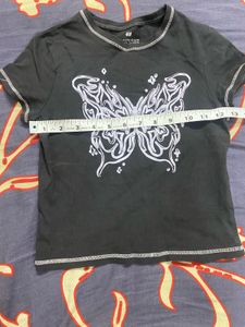 H&amp;M Graphic Butterfly T-Shirt