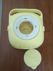 Yellow Silicone Bath Scrubber