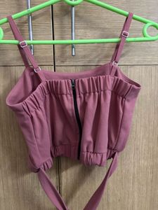 Stylish Mauve Crop Top with Tie Accent