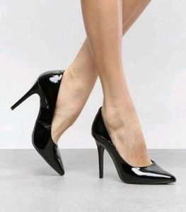 Classic Black heels 👠✨
