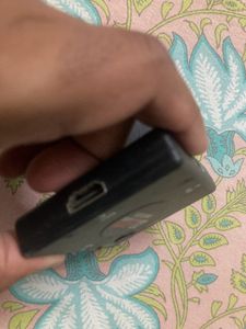 2 HDMI connectors 4 Port