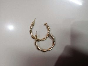 Gold Tone Hoop Earrings Collection