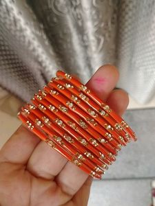 2set Of Bangles &amp; 2 Red &amp; Green  Metal Kade ,, Gre