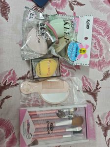 Makeup Sponges and Brush Set