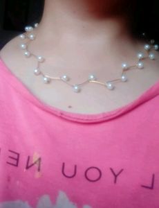 BRAND NEW**NECKLACE WITH EARRings