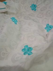 Cream &amp; Turquoise Embroidered Kurti | Floral Work