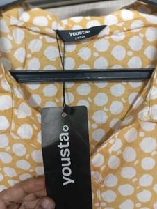 sleevless Yellow Polka Dot kurta