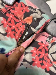 Brand New Gymboree Beautiful Floral Print Pant