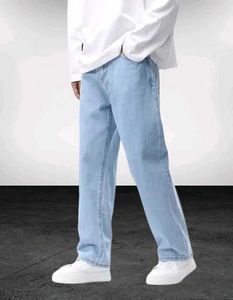 Premium Men’s Light Wash Relaxed Fit Jeans