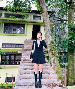 Classic Black Pleated Mini Skirt