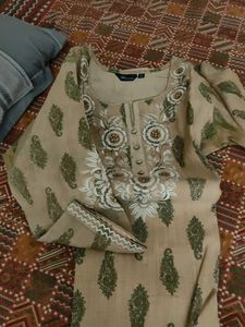 Elegant Embroidered Kurta