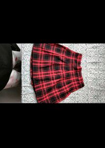 JAPANESE Red pleated skirt🎀