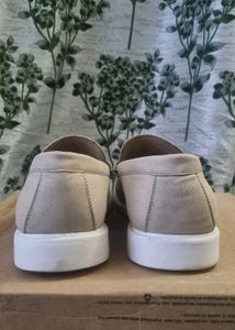 cream-coloured Loafers men