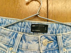 ASOS DESIGN High-Waisted Light Wash Jeans