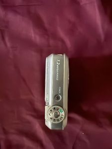 Sony Cyber-shot DSC-S650 Digital Camera