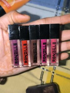 Ronzill Liquid Lipstick Set..