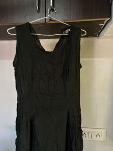 Sleeveless Black Casual Dress