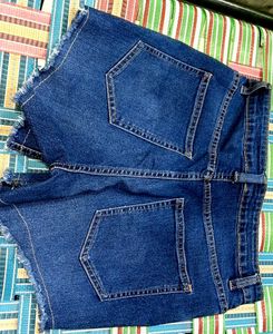 Black &amp; blue Denim Frayed Shorts