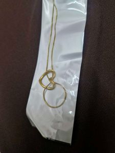 Gold Heart &amp; Circle Pendant Necklace- brand new