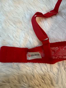 Red Lace Bra (NEVER WORN)
