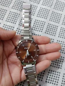 Quartz Classic Metal Band Wristwatch
