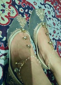 Handmade Kashmiri Juti