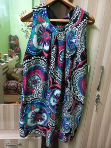 Vibrant Paisley Print Sleeveless Top
