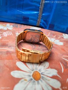 Elegant Gold Tone Square Watch