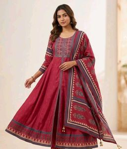 Elegant Red Ethnic Kurta Set with Dupatta