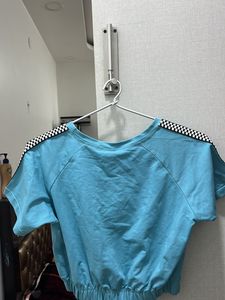 Branded Crop Top New For Medium And Large