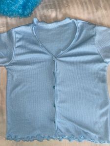 Cute Blue Button-Up Crop Top