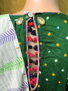 Embellished Green Bandhani Kurte dupatta