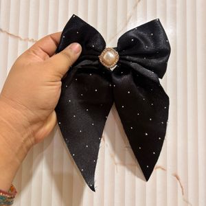 Black Pearl Bow Hair Clip