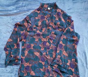 Retro Floral Print Blouse