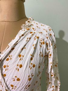 Chic White Floral Print Wrap Top
